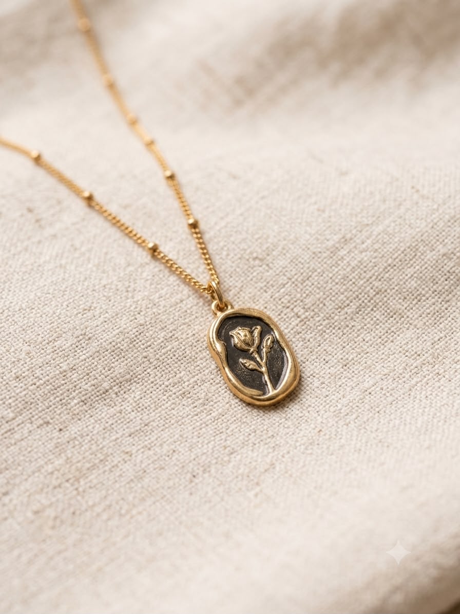 Forever Rose Necklace 🌹